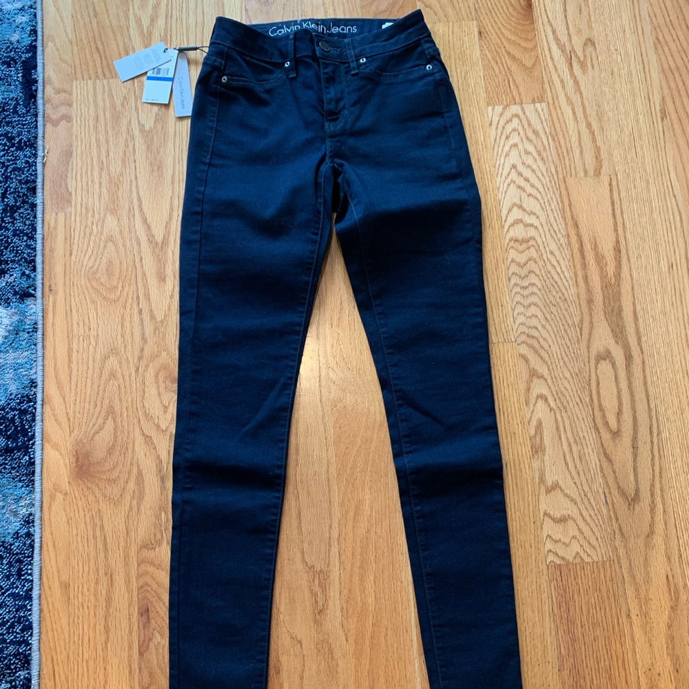 Calvin Klein Jean Legging NWT - Size 25